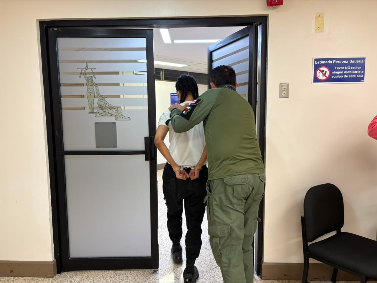 Un hombre de apellidos Padilla Palma enfrenta un juicio por el femicidio de su expareja sentimental, Carolina Mora González, quien fue ultimada el 31 de diciembre de 2024 en un parque en San Antonio de Belén, Heredia.