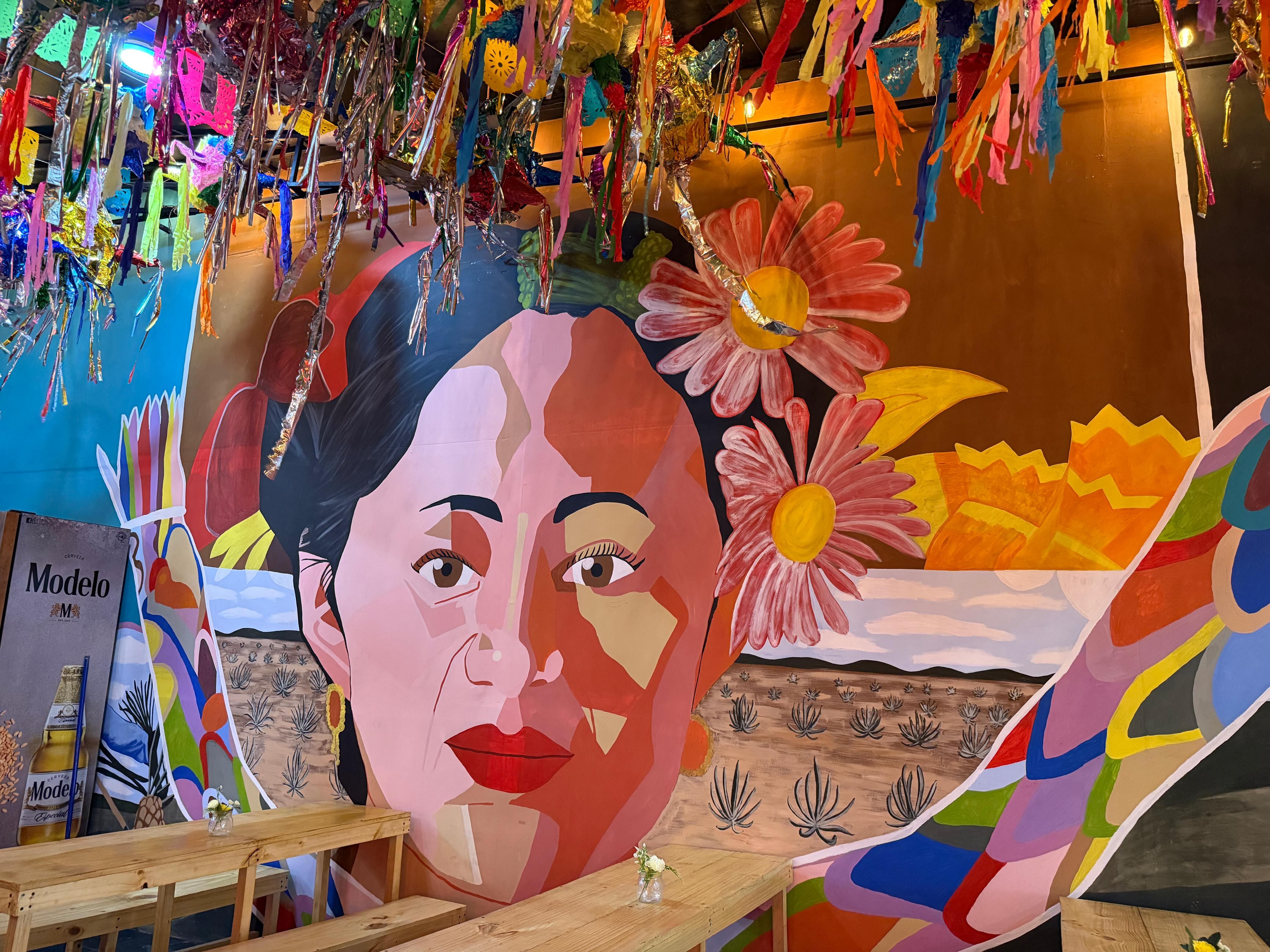 Paquita la del Barrio y Thalía inspiraron la casa del despecho en Costa Rica.