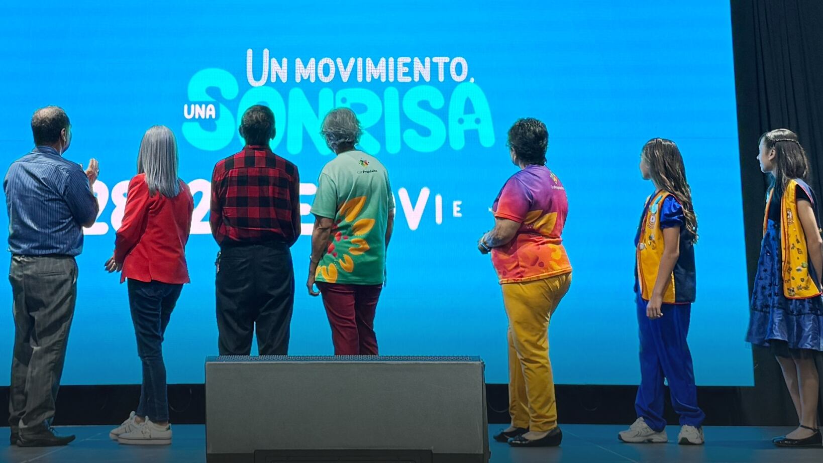 Bajo el lema “Un movimiento, una sonrisa”, Teletón invita a toda la población a sumarse a la recaudación
de fondos.