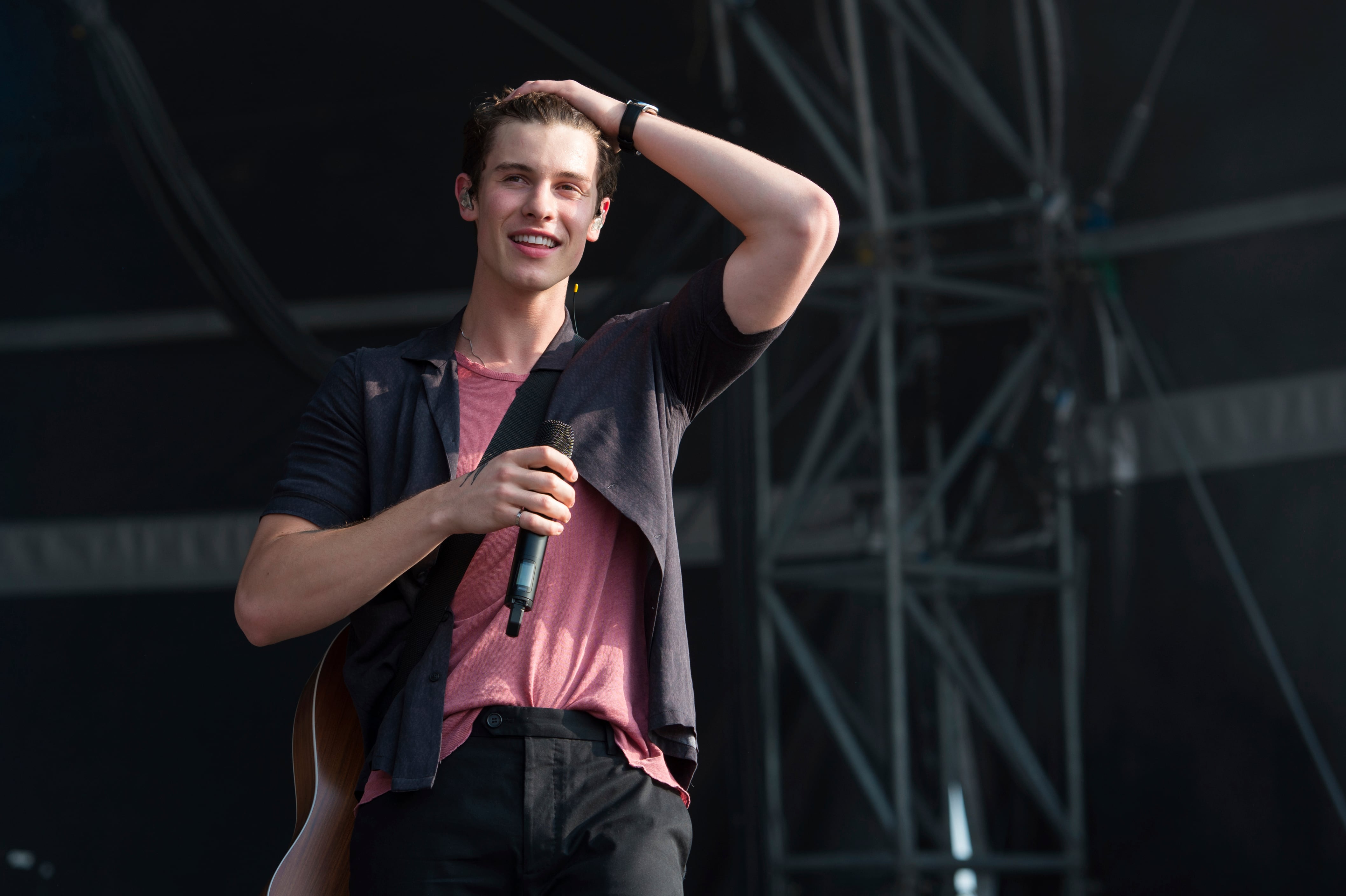 Imagen del cantante canadiense Shawn Mendes en un concierto.