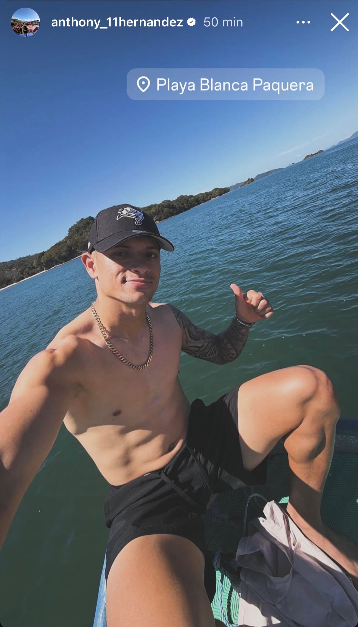 Anthony Hernández disfruta del mar tanto como de hacer goles con Liga Deportiva Alajuelense.