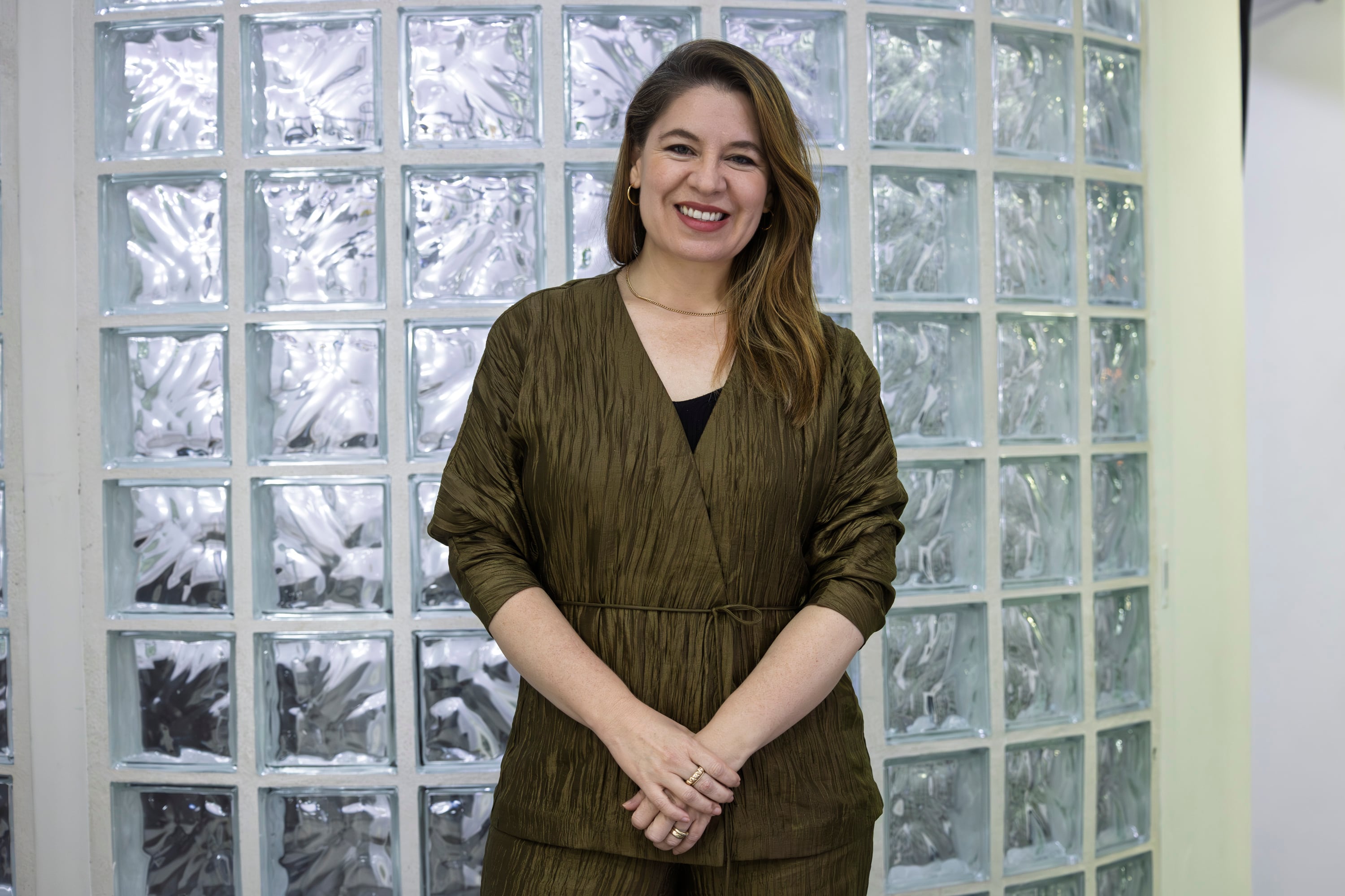 14/11/2025, San José, Estudio Fotográfico de Grupo Nación, entrevista con la candidata presidencial del PAC, Claudia Dobles.