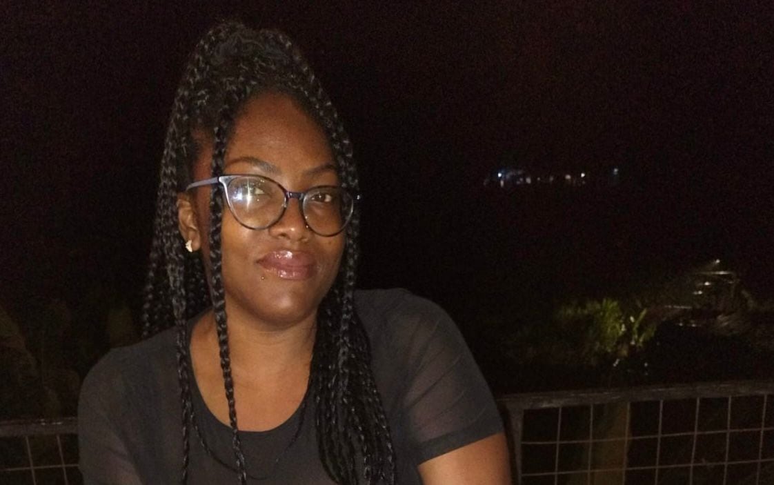 Regina Brumley Kerr, de 43 años, falleció por complicaciones vinculadas a un procedimiento estético.