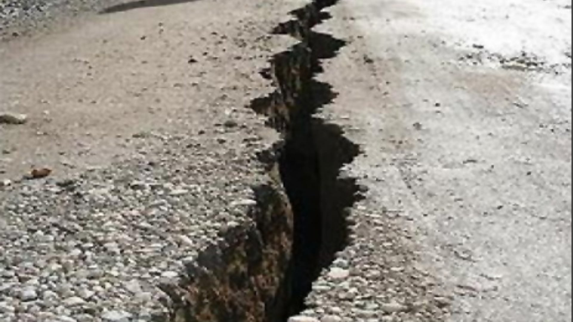 Científicos detectaron que la placa tectónica Juan de Fuca se fractura de manera progresiva frente a la isla de Vancouver, en la región de Cascadia. Imagen con fines ilustrativos.