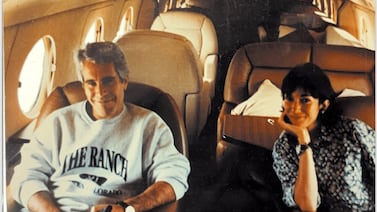 Ghislaine Maxwell, cómplice de Jeffrey Epstein, se negó a responder preguntas en el Congreso