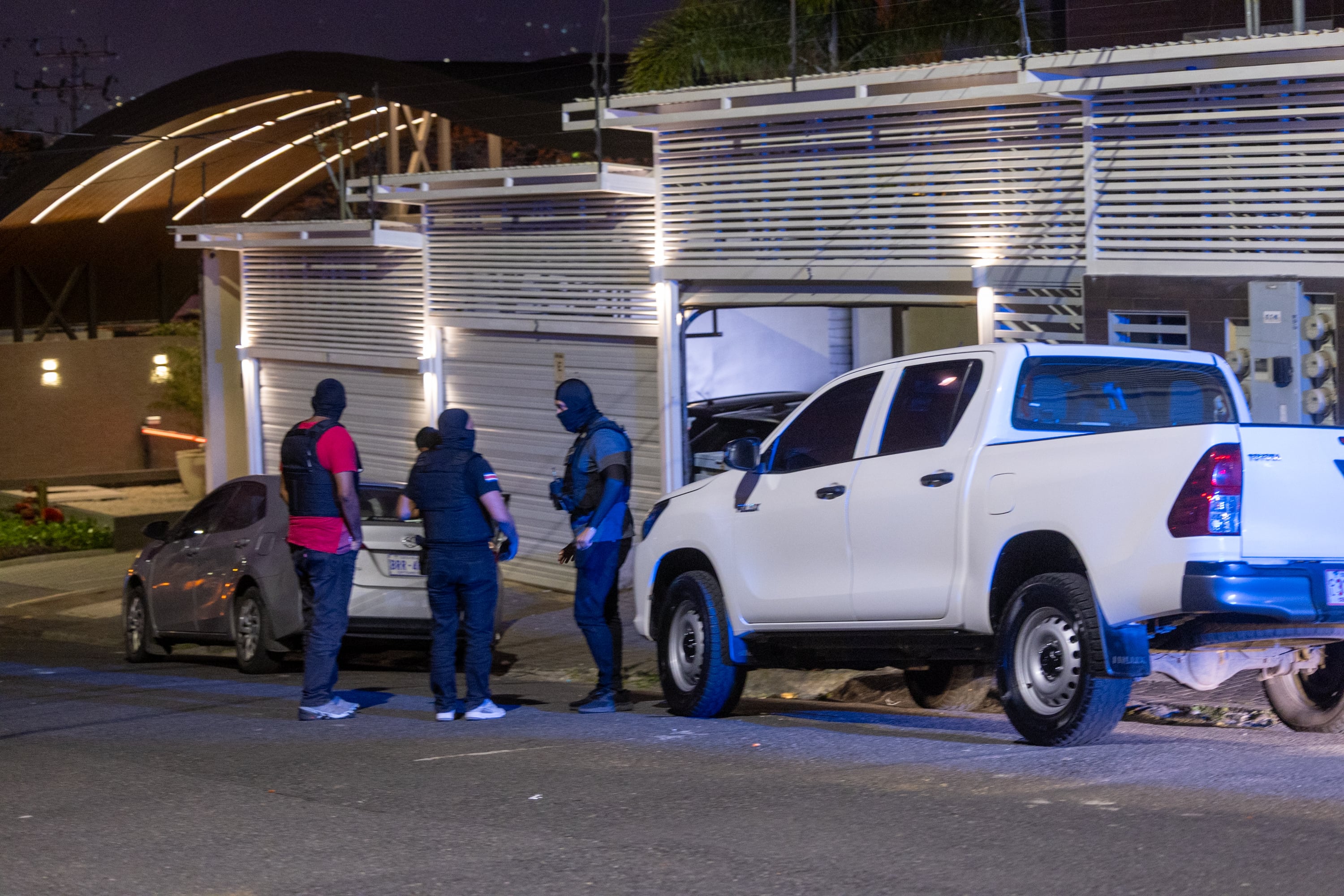 06/02/2026, San José, Rohrmoser, Urbanización Geroma, allanamientos en una casa de habitación.