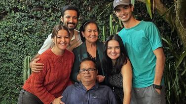 Shirley Álvarez conmueve con mensaje a su padre: ‘El luto es para siempre’