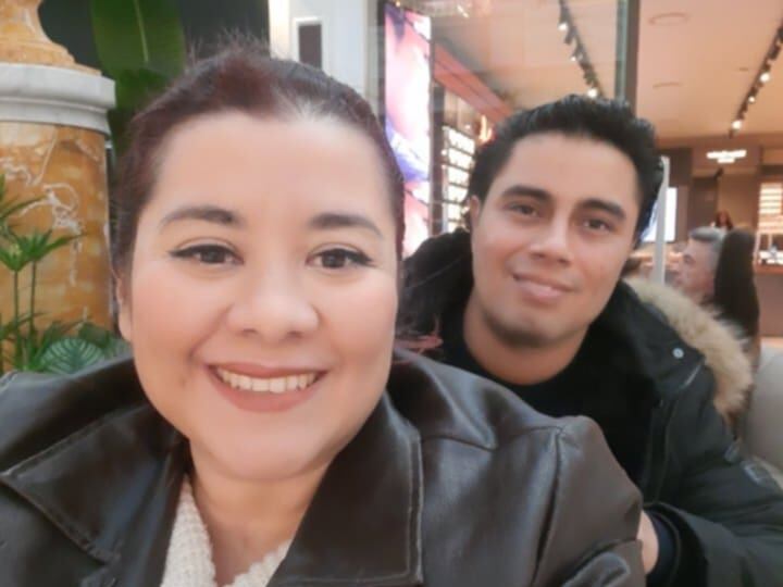 Nadia Robleto junto a Joao Maldonado, ambos opositores al régimen de Daniel Ortega.