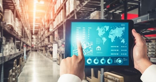 Las prácticas de deslocalización que alguna vez fueron comunes se están cuestionando y algunas empresas comienzan a reconsiderar sus decisiones de ubicación internacional para traer la producción, o parte de ella, de vuelta al país de origen (reshoring) o en sus proximidades (nearshoring).