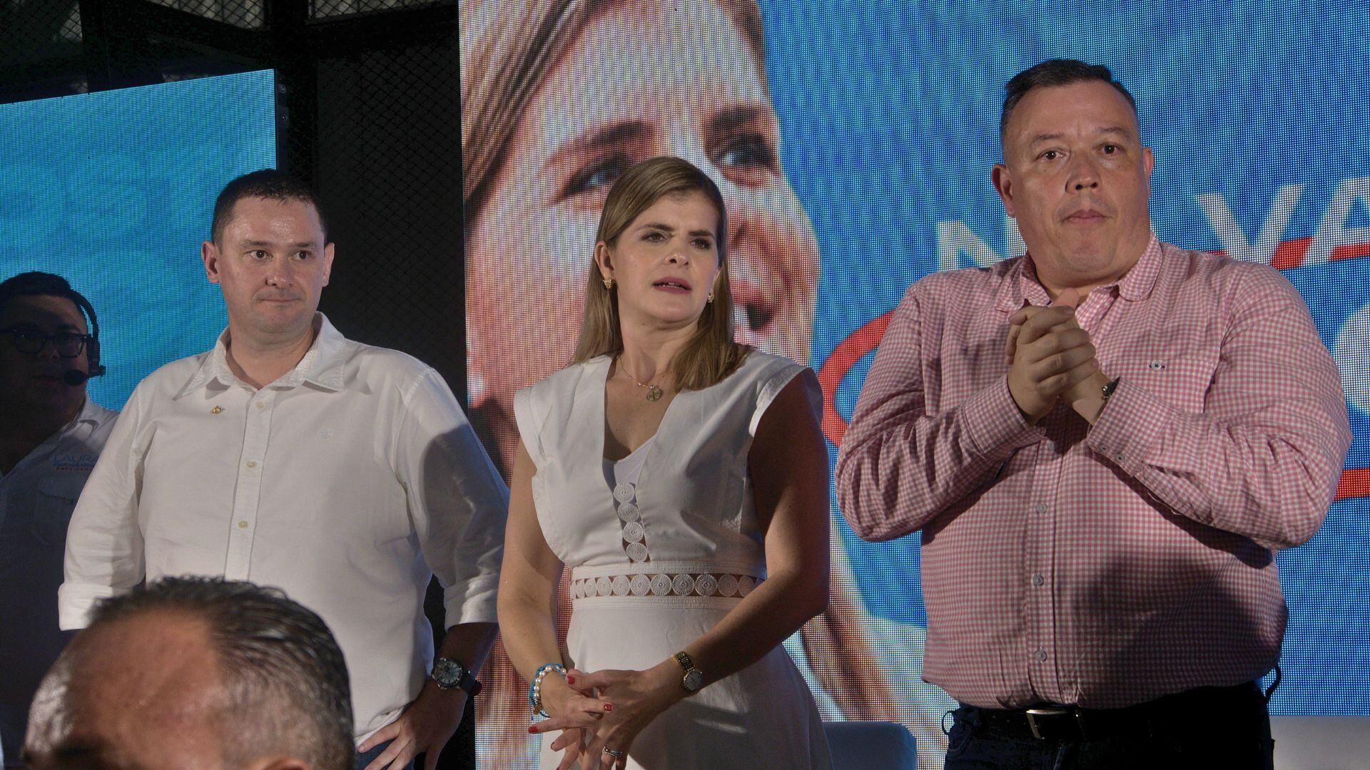 Este sábado 29 de noviembre, en una actividad de campaña de Laura Fernández, Juan Diego González reconoció haber trabajado con Fernández y Pilar Cisneros el proyecto del gobierno para explotación minera desde antes de que fuera presentado.