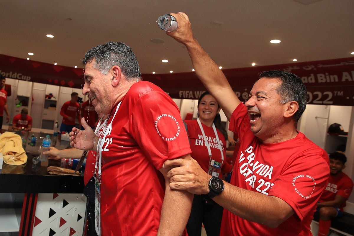 Villalobos asegura que no se arrepiente de haber entrado al mundo del fútbol: "En la Presidencia se tienen nueve duras y una buena, pero esa buena paga todas".