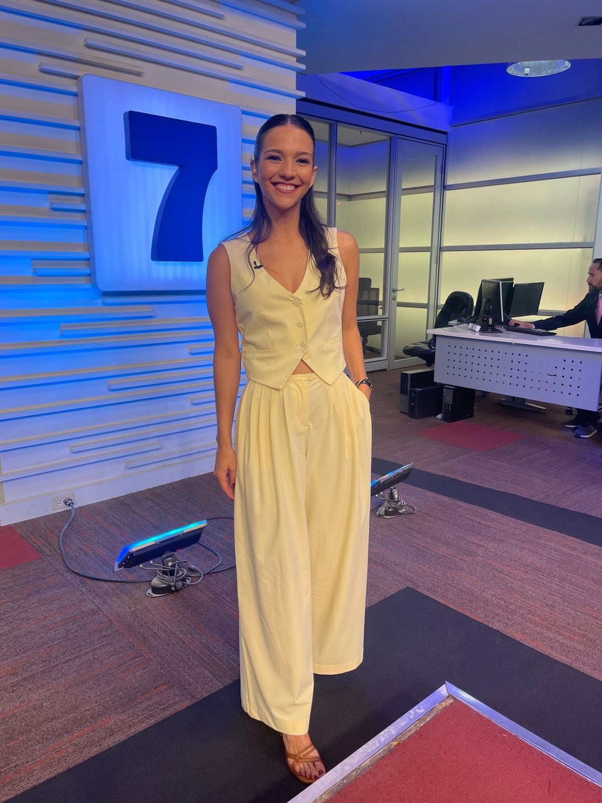 María Jesús Rodríguez tiene 27 años y es licenciada en Producción Audiovisual y durante dos semanas ha presentado el noticiero en Canal 7.