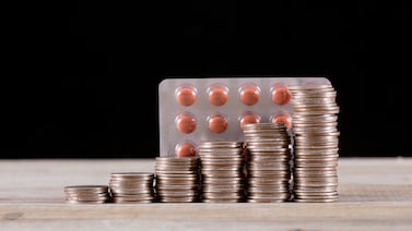 Diputados aprueban proyecto de ley para rebajar precio de medicamentos a los usuarios