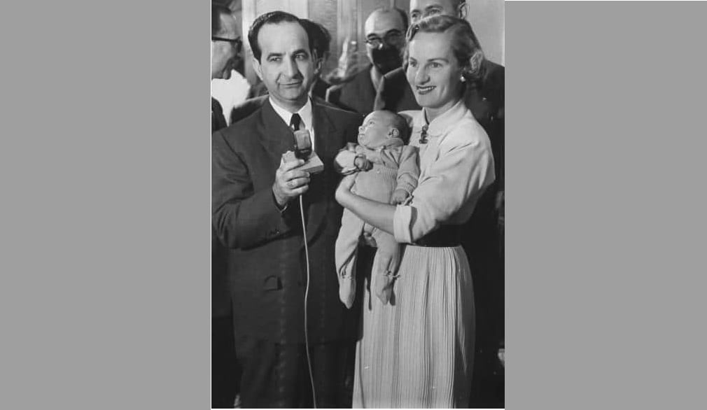 Karen Olsen junto al expresidente José Figueres Ferrer.