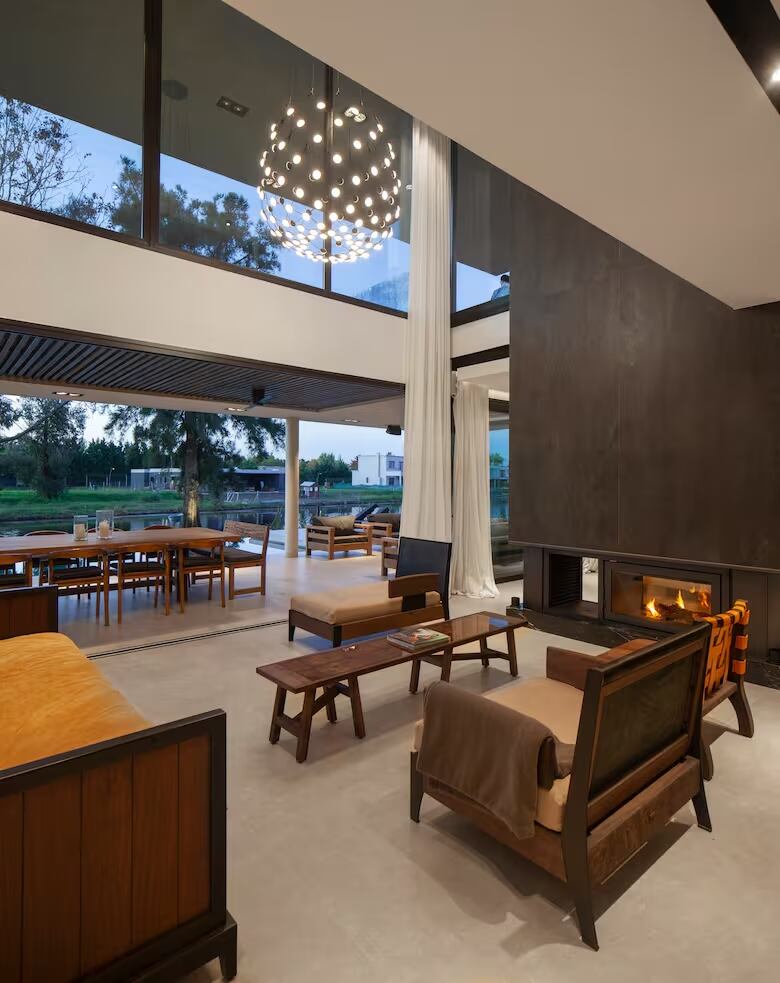 Imagen de la casa Laguna House, en Tigre, Argentina. La vivienda fue premiada en ese país y compite por ser la mejor en América.