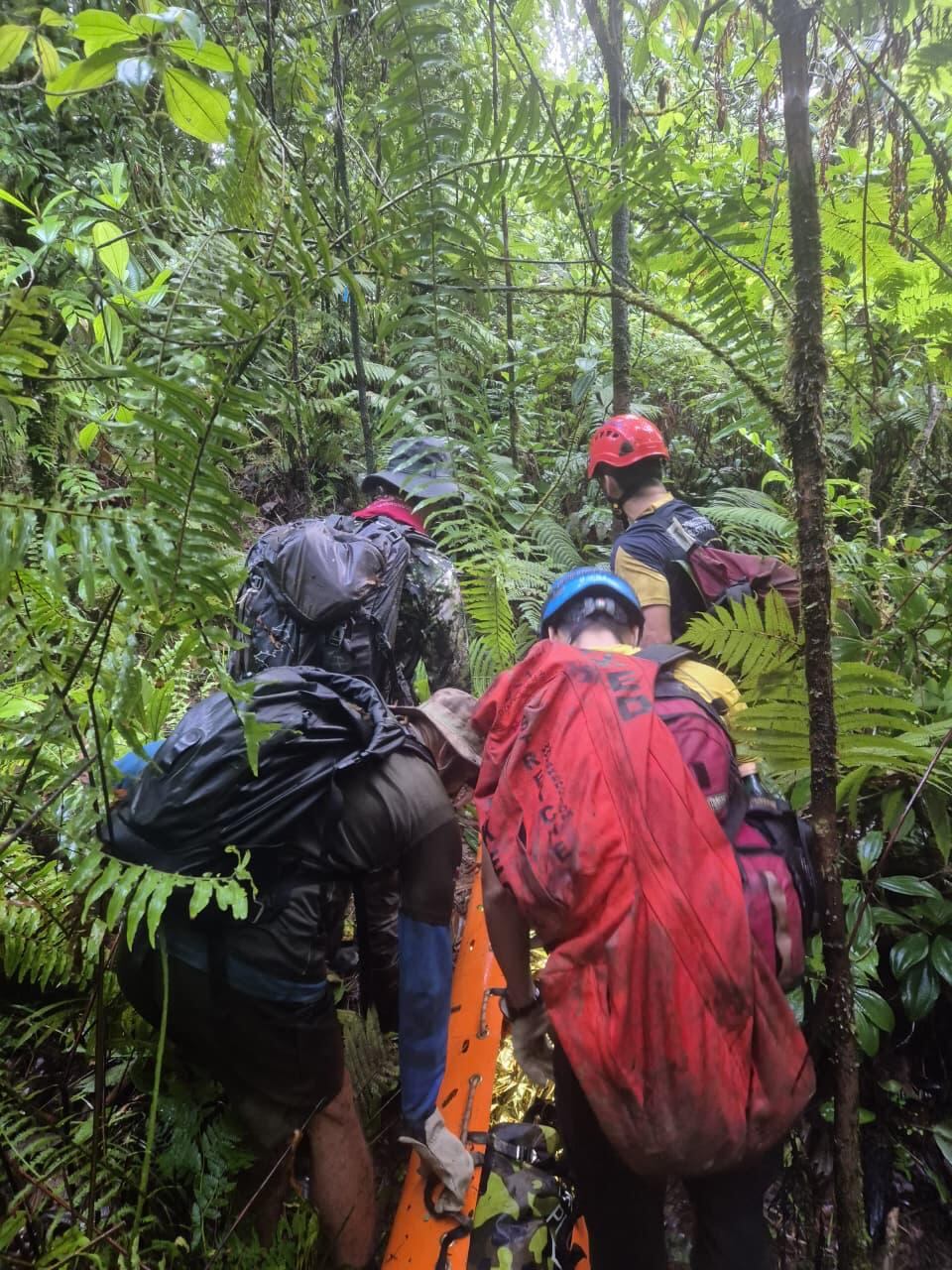 Rescate de Guardaparques en la Isla del Coco