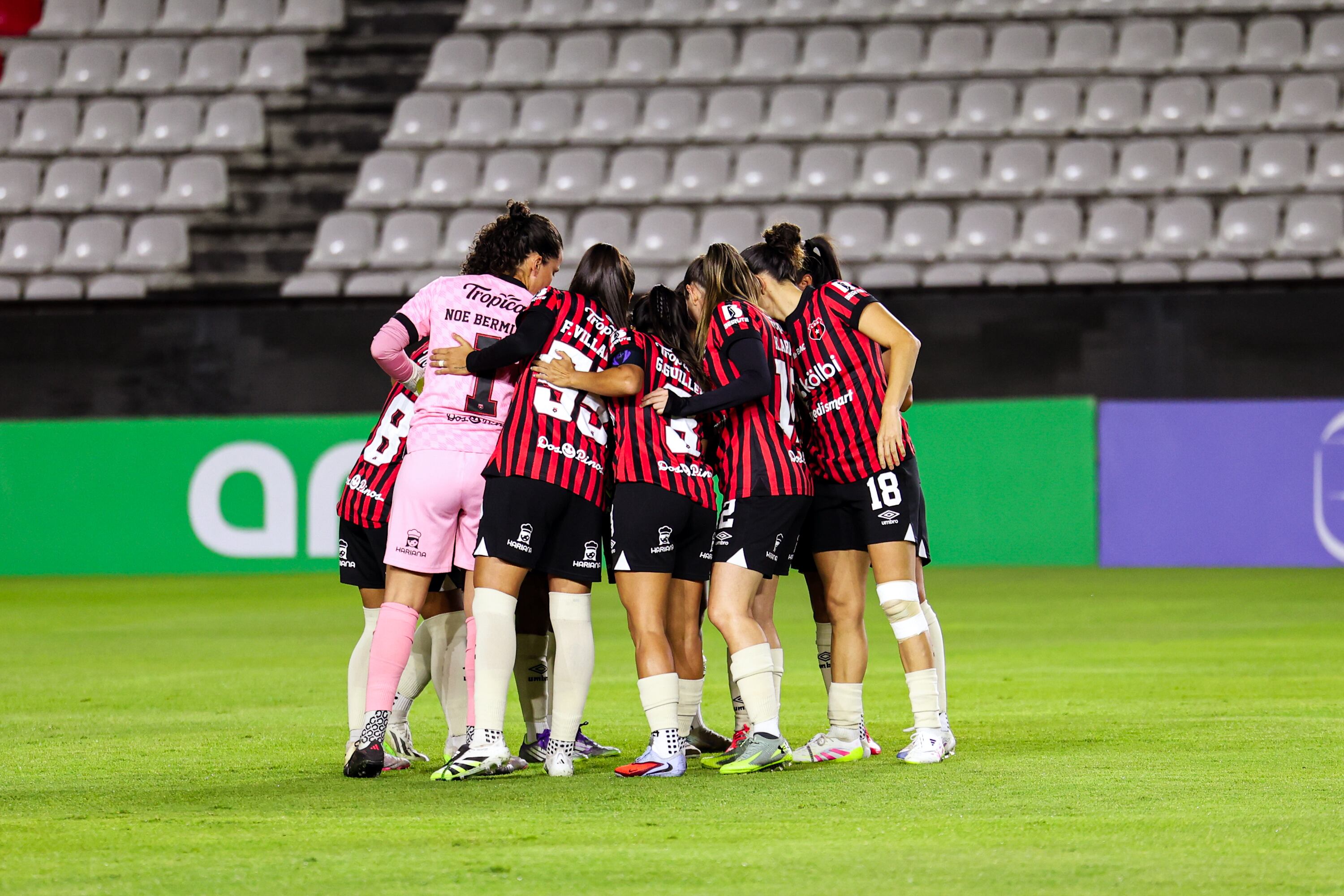 Las leonas de Liga Deportiva Alajuelense hicieron uno de sus peores partidos contra Pachuca, en el Estadio Hidalgo, en la Copa de Campeones W de Concacaf.