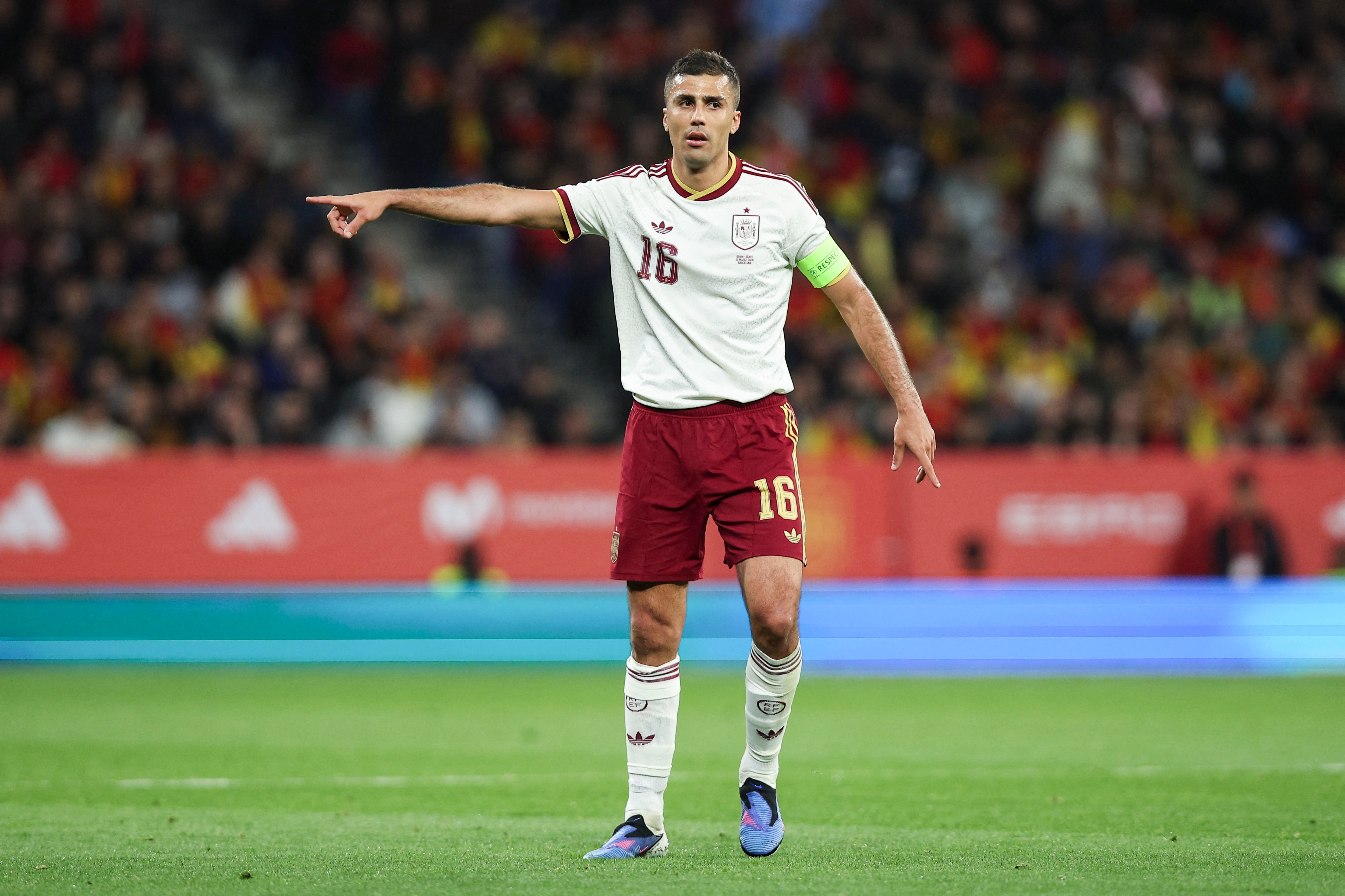 Rodri Hernandez es el capitán de la Selección de España. Aquí, en un amistoso ante Egipto en marzo de este año, en Barcelona.