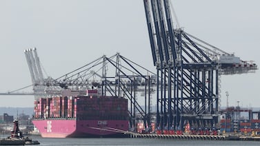 Trump impone nuevos aranceles a medicamentos importados y revisa tarifas sobre metales