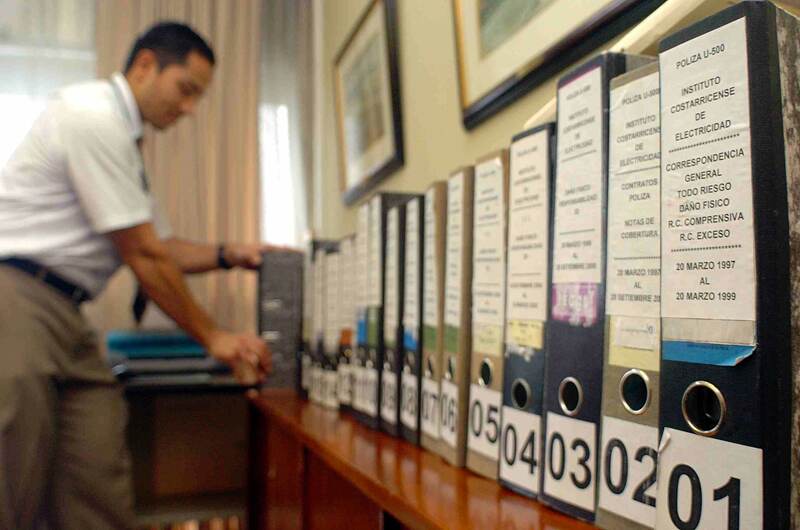 En mayo del 2006, el INS tomó la decisión de resguardar toda la documentación relacionada con el pago de reaseguros. La Fiscalía basó la acusación en muchos de esos documentos. | JORGE CASTILLO/ARCHIVO LN