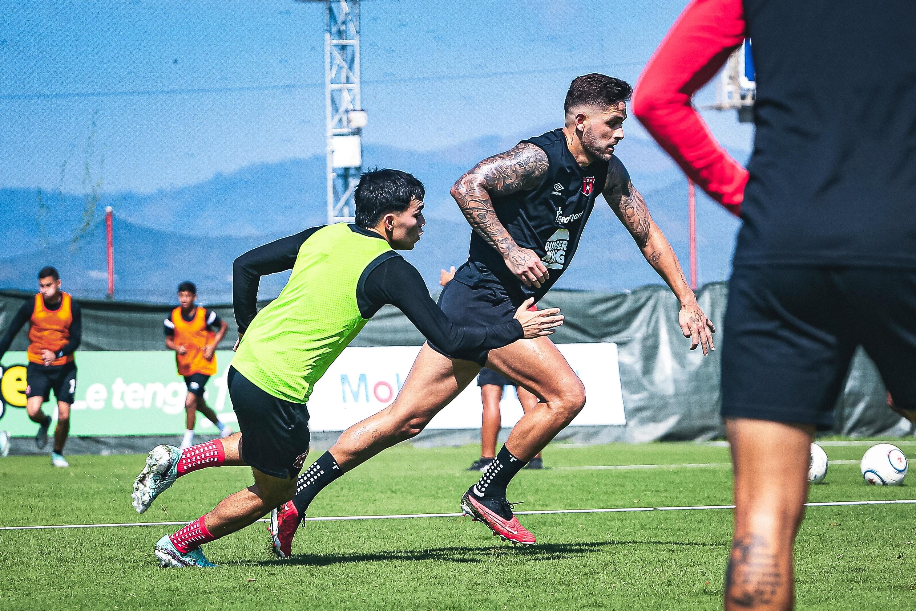Jonathan Moya inició pretemporada con Liga Deportiva Alajuelense el 26 de diciembre.
