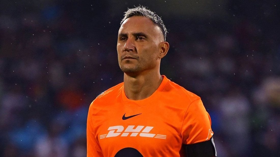 Keylor Navas se lució en el primer tiempo del partido entre León y Pumas, en la Liga MX.