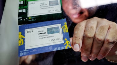 Cuándo puede pegar el sticker del marchamo 2026 para evitar multas