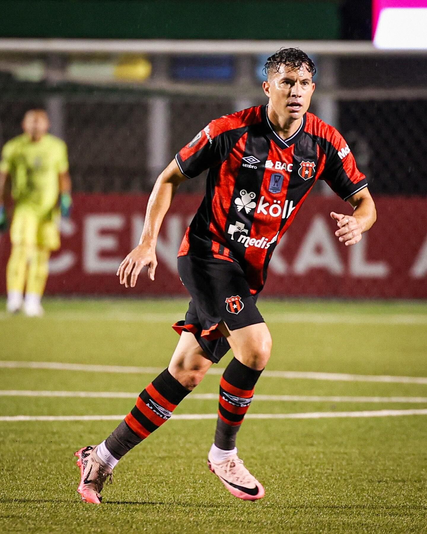 Bryan Oviedo confía en llegar pronto al ritmo que quiere en esta etapa con Liga Deportiva Alajuelense.