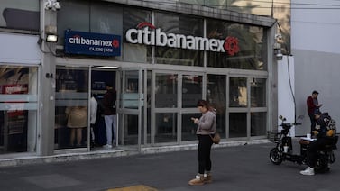 Magnate mexicano compra participación en filial local de Citi por $2.300 millones