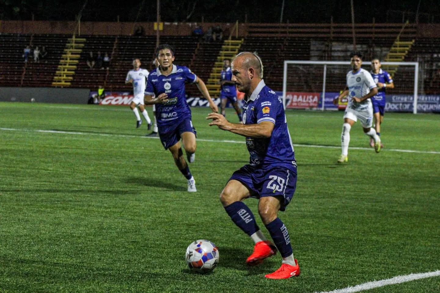Ramírez sigue vigente