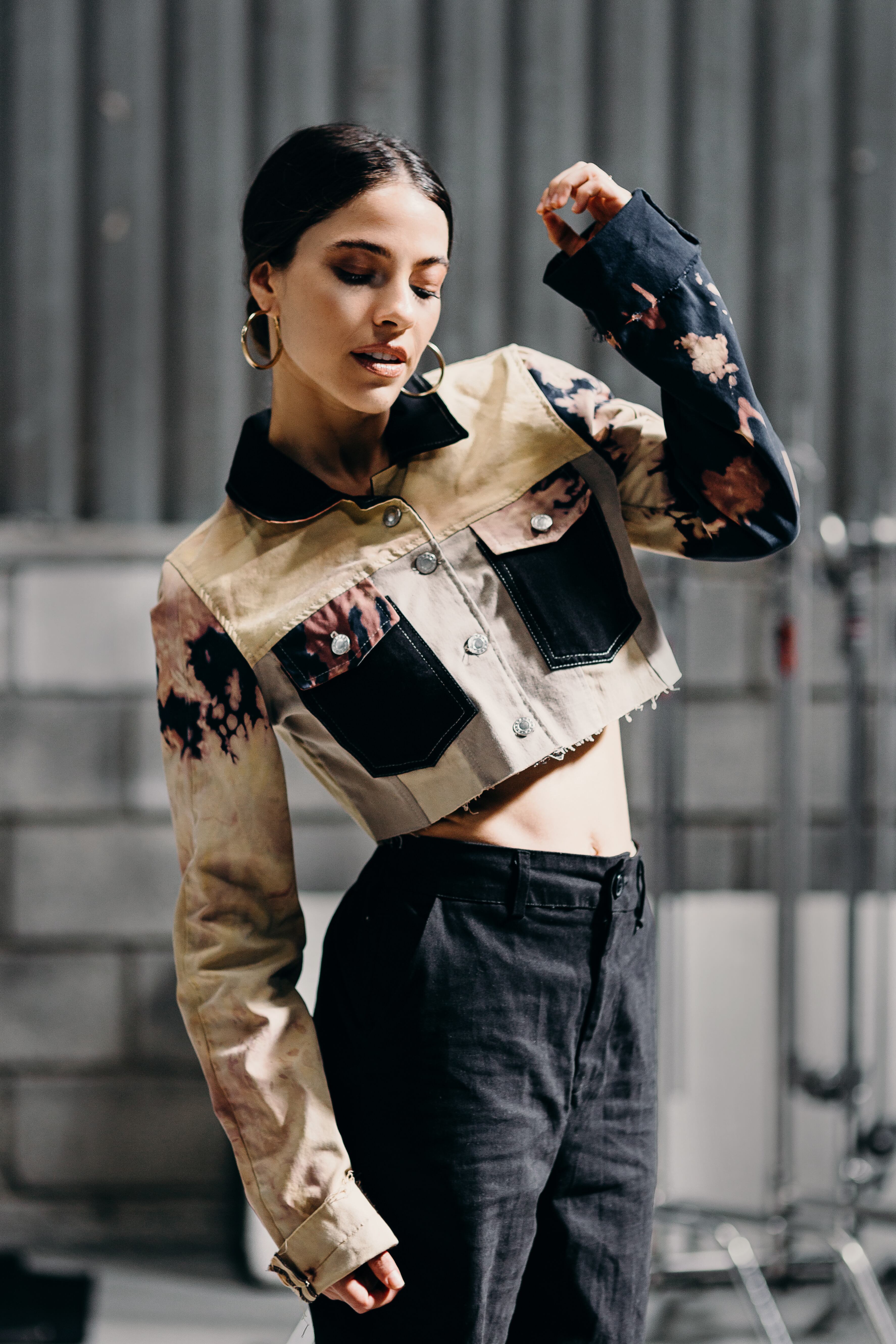 Personajes 2020: Debi Nova - La voz tica que triunfa internacionalmente cantando sobre el volcán Irazú. Foto: Cortesía de Sony Music para 'La Nación'