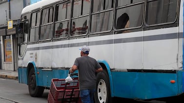 38 diputados extienden vida útil de buses 2007 y 2008 por un año más