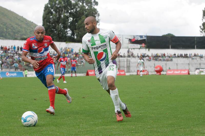 Robinson juega un papel de líder en el Antigua y en su primer torneo fue designado como capitán. | OMAR SOLÍS,, AL DÍA GUATEMALA
