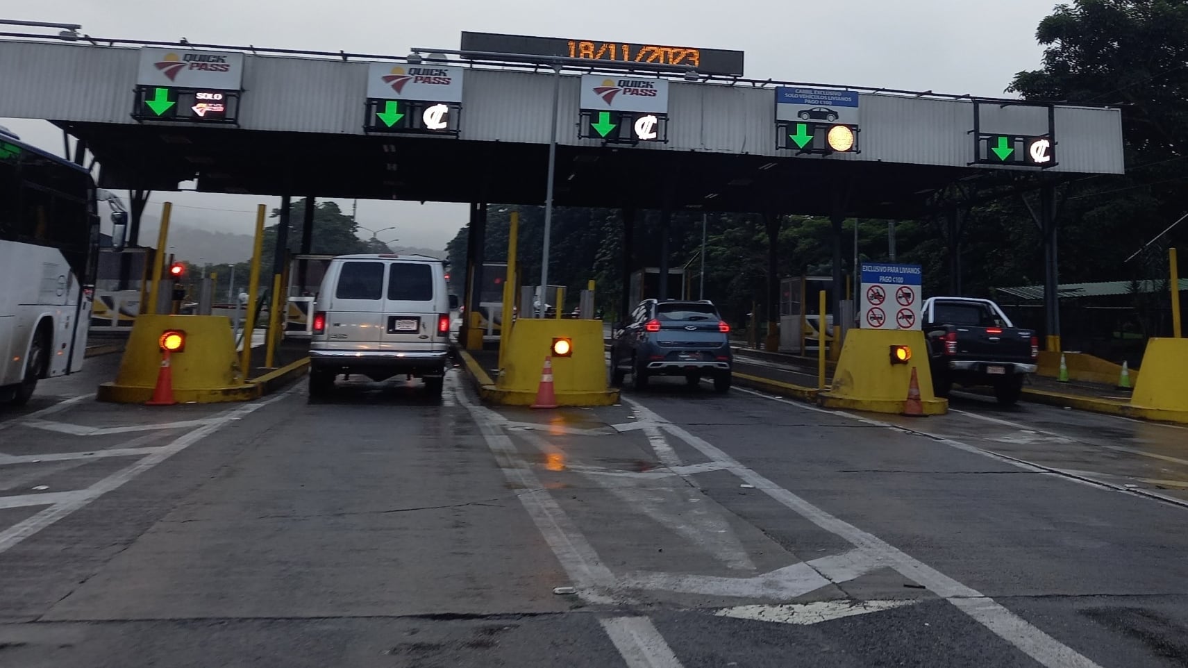 Confirma el Mopt que el paje en la carretera Florencio del Castillo se volverá a cobrar a partir del próximo sábado 1 de marzo.