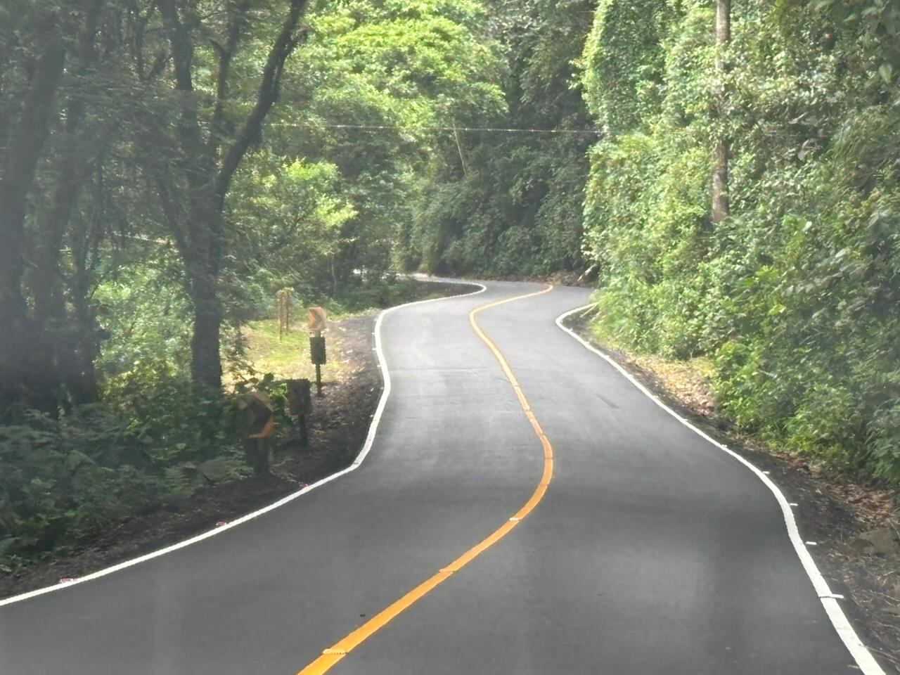 Asfaltado de la ruta nacional 408 que comunica a Pejivalle