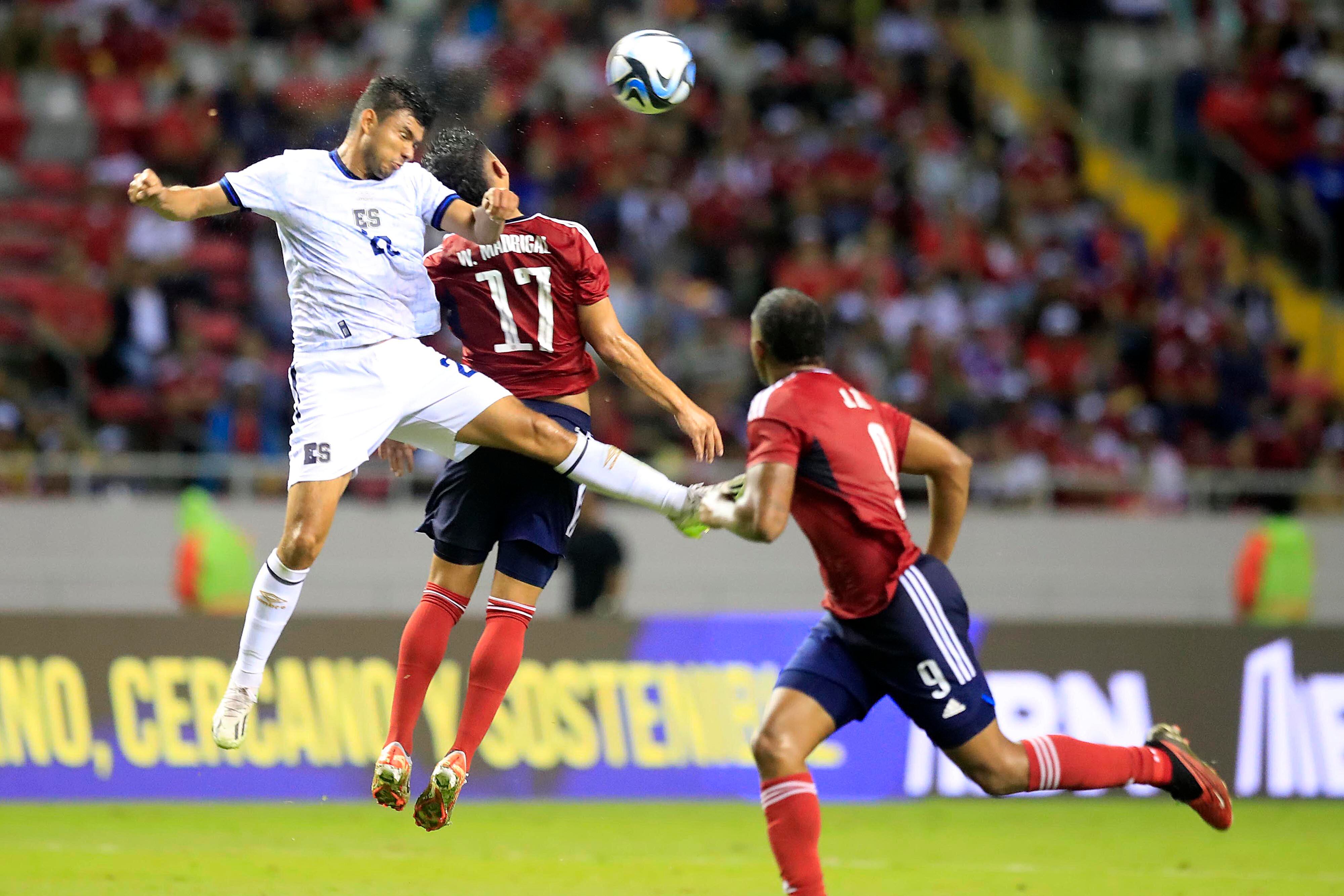02/02/2024 Estadio Nacional, La Sabana. La Selección Nacional de Costa Rica recibió a su similar de El Salvaldor, en partido amistoso o de fogueo previo al importantísimo juego de La Sele, del próximo mes frente a Honduras, donde se jugará la clasificación a la Copa América. Foto: Rafael Pacheco Granados