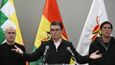Rodrigo Paz anuncia una reorganización de gobierno para frenar protestas que exigen su dimisión en Bolivia