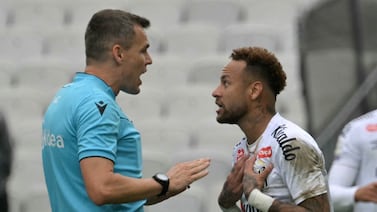 Incidente insólito: escándalo con Neymar en Brasil (video)