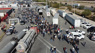 Agricultores y transportistas mexicanos bloquean carreteras para exigir más seguridad y precios justos
