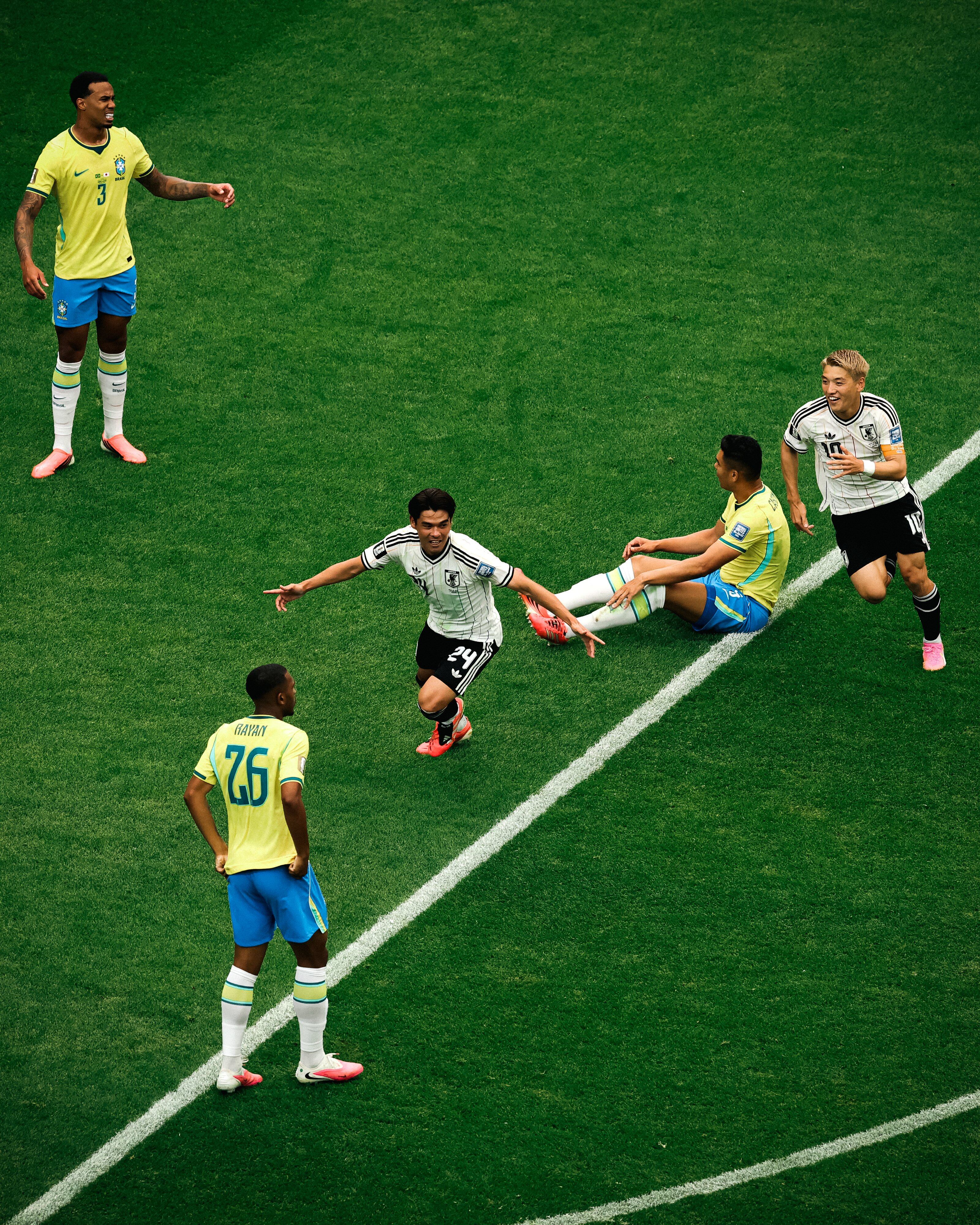 Así celebró Kaishu Sano su gol en el partido entre Brasil y Japón en los dieciseisavos de final del Mundial 2026.
