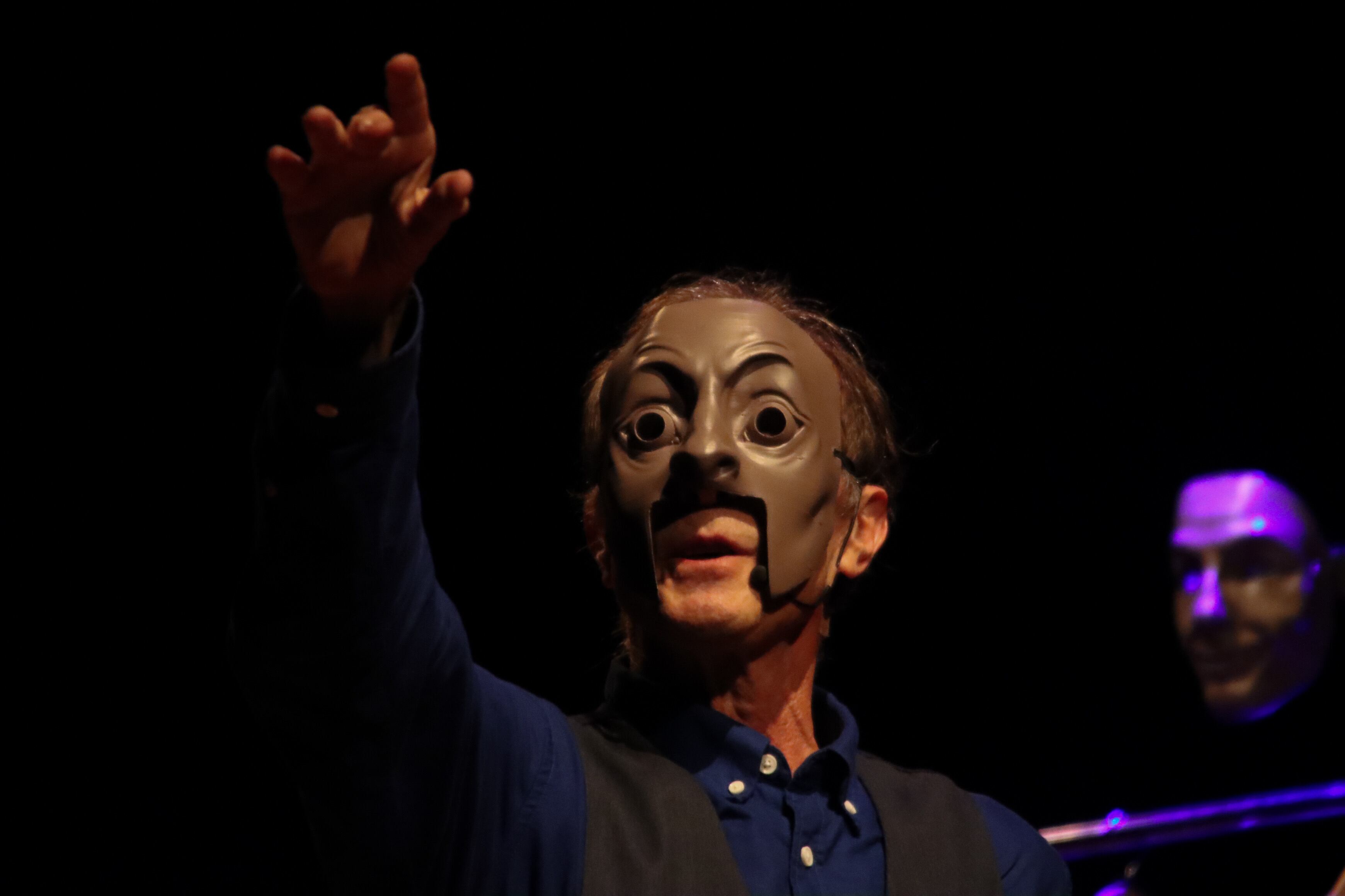 En 'In Search of This Lost Time', David Korish cuenta la vida de un personaje similar a él, D.