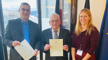 El niño que hablaba un ‘idioma secreto’ en su casa ya puede decir que es tan alemán como tico