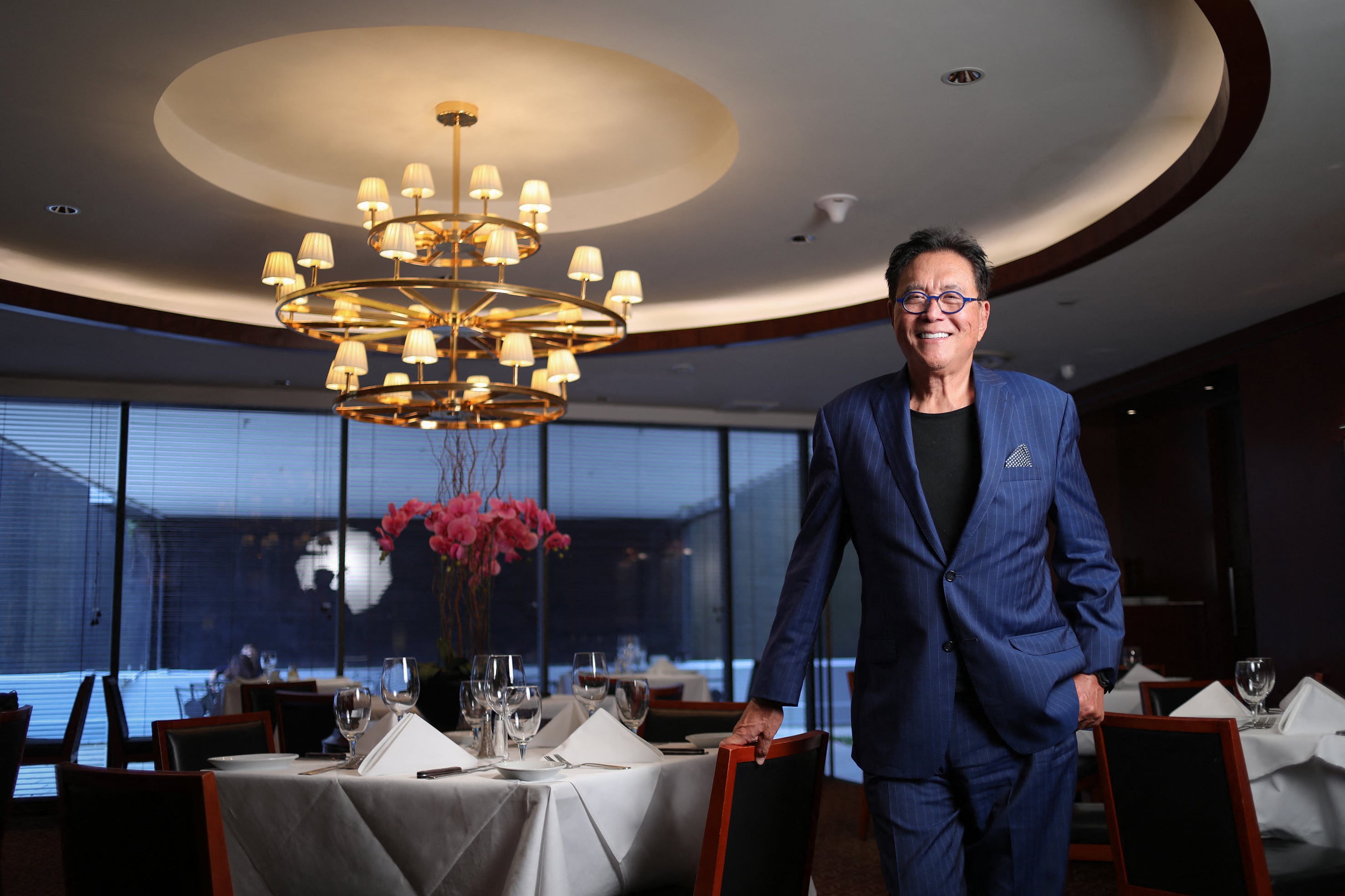 Robert Kiyosaki puso bajo la lupa su fortuna al revelar una deuda de $1.200 millones, pero la cifra no corresponde únicamente al escritor.