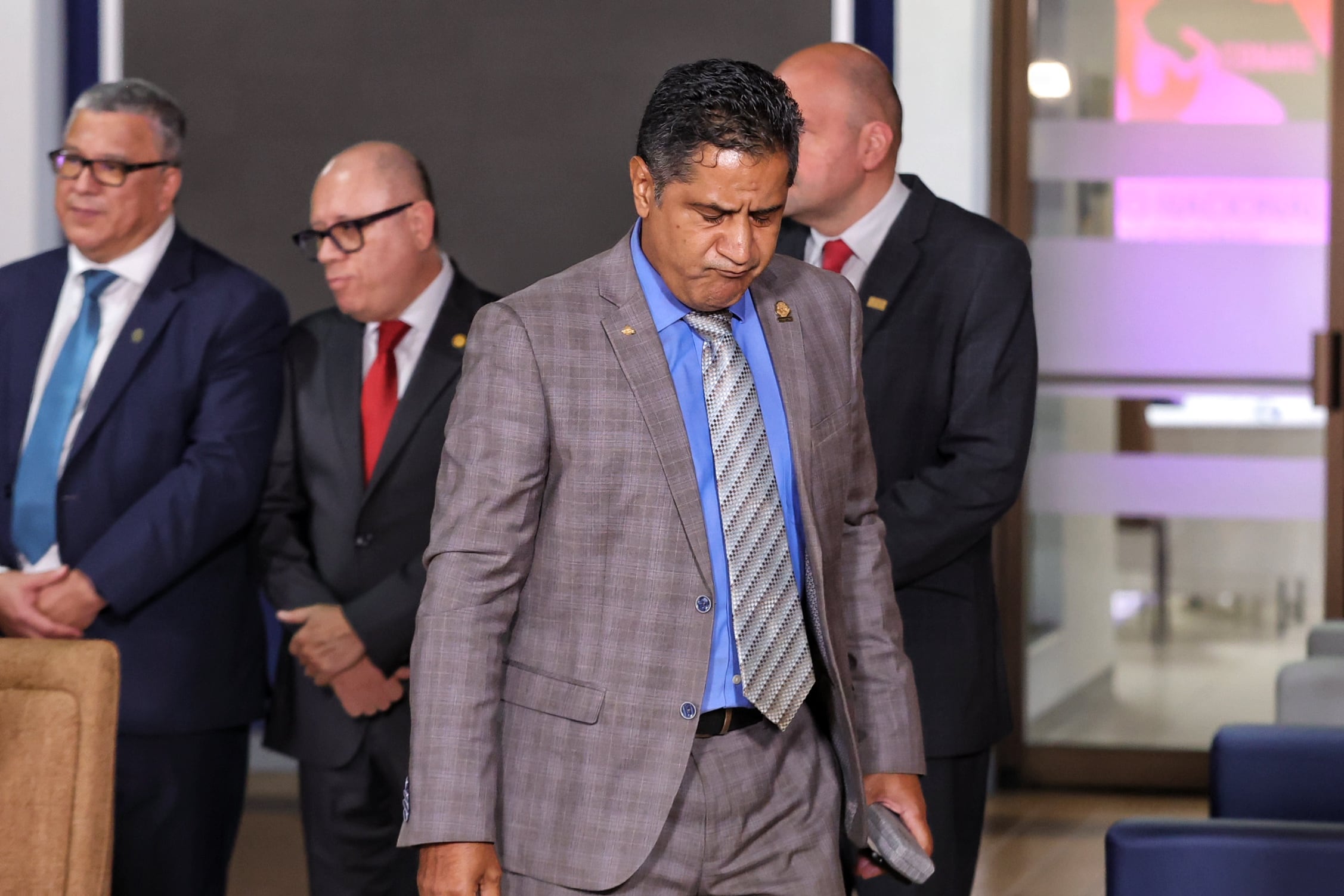 24/06/2025/ Los jerarcas de Educación, Leonardo Sánchez; de Hacienda, Nogui Acosta; de Mideplán, Marta Esquivel, y del Micitt, Paola Nájera, Maria Estrada durante conferencia de prensa en el cuarto encuentro para negociar el FEES 2026. /foto John Durán