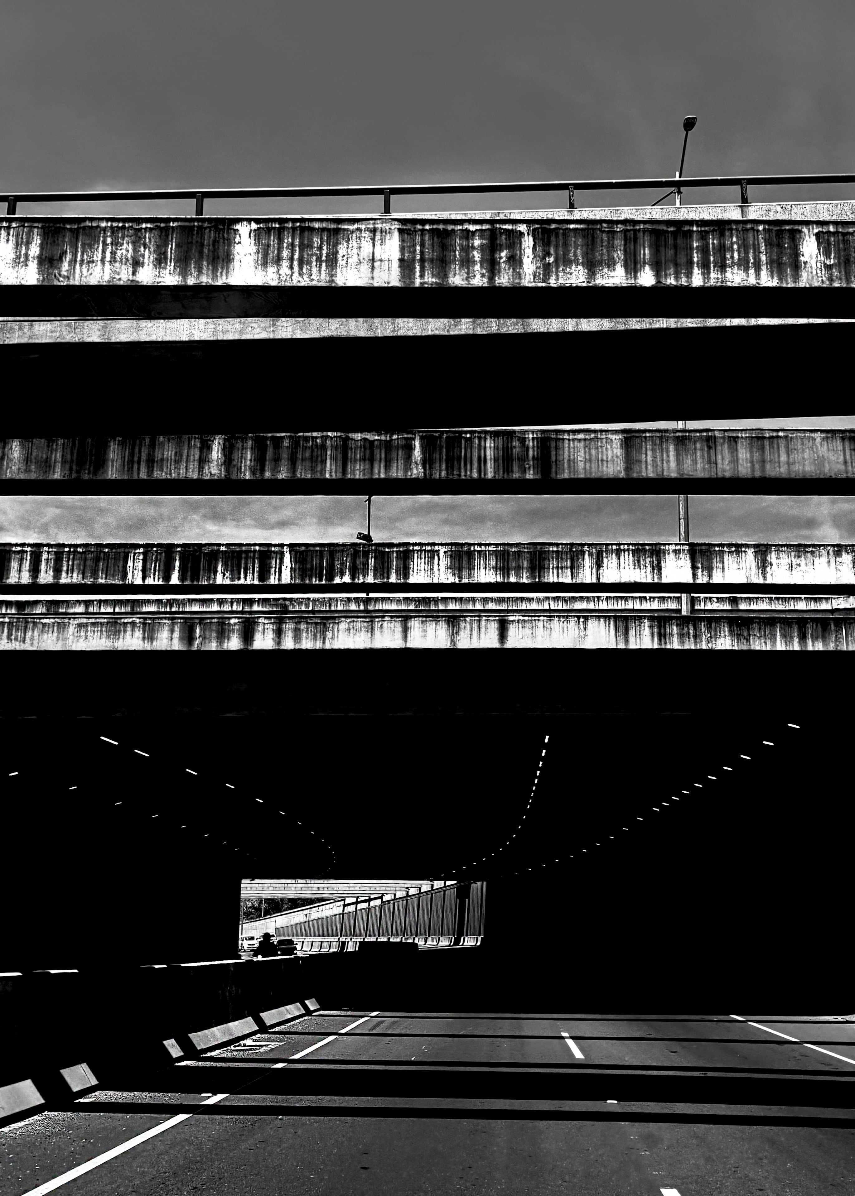 Fotografías creadas por los participantes del Reto fotográfico "Luz y Sombra" en marzo del 2025.