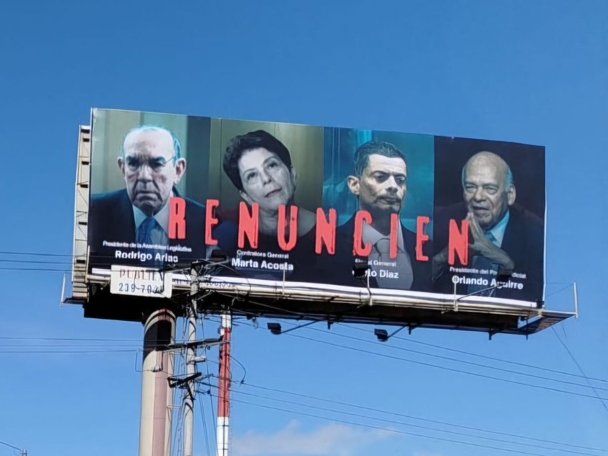 Las vallas publicitarias se encuentran a la vista de todos en algunas de las carreteras más transitadas del país.