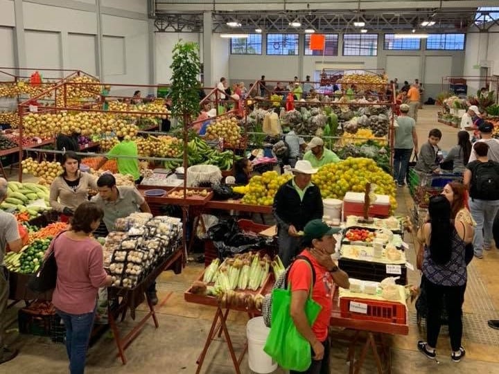 Agricultores denunciaron millonario robo en oficinas del campo ferial La Perla, en Mercedes Norte de Heredia.