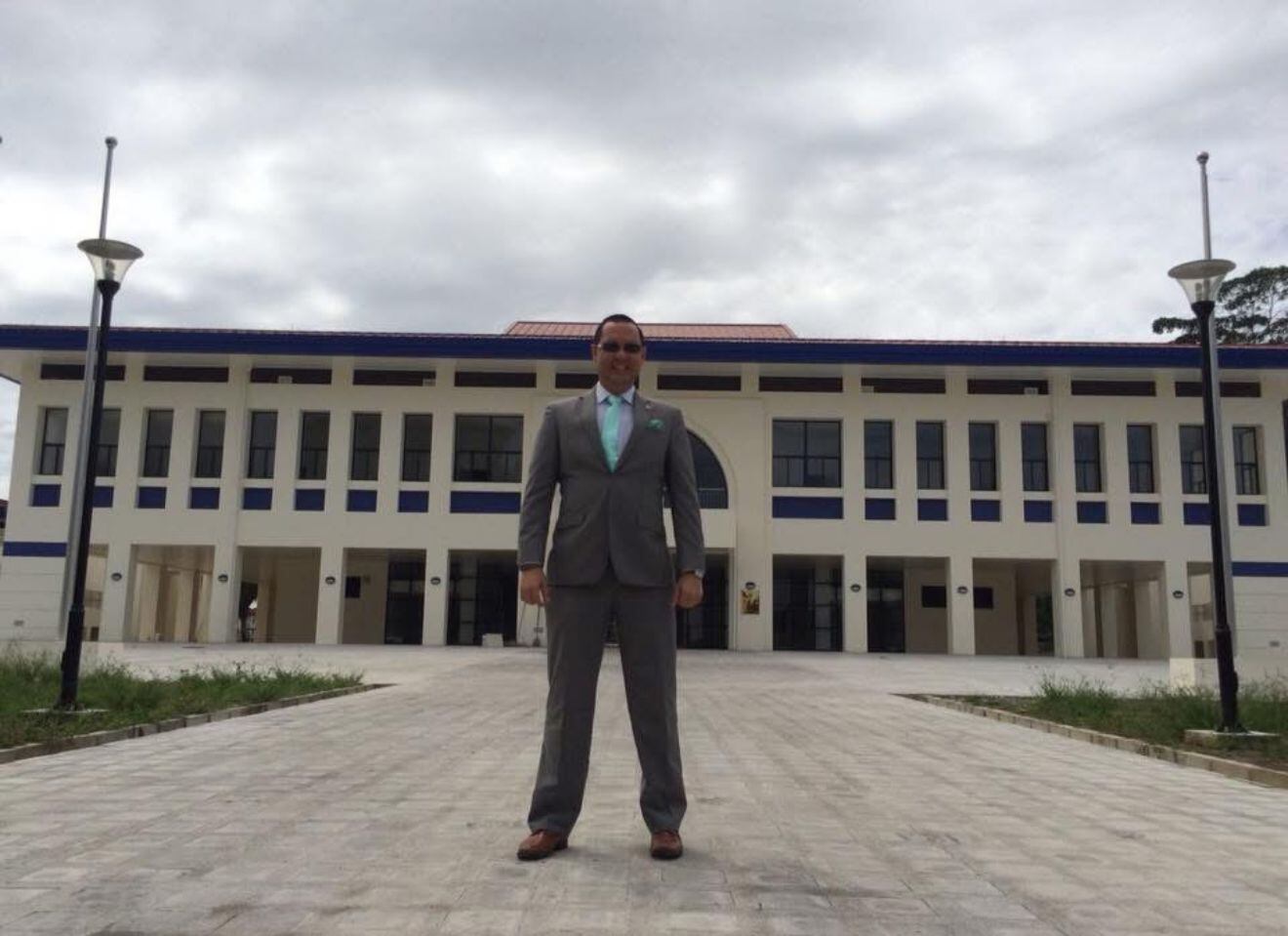 Celso Gamboa Sánchez, quien enfrenta un proceso de extradición a Estados Unidos por tráfico de drogas, ejerció varios cargos públicos como ministro de Seguridad, fiscal y director de la DIS.