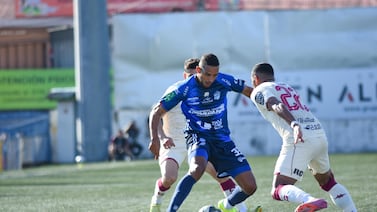 Saprissa apela al carácter y a la vergüenza deportiva para rescatar el partido