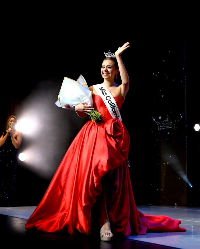 Julianne Rocke asegura que representar a Costa Rica en un certamen internacional sería un gran honor. El pasado 19 de junio ganó el certamen Miss Teen California.